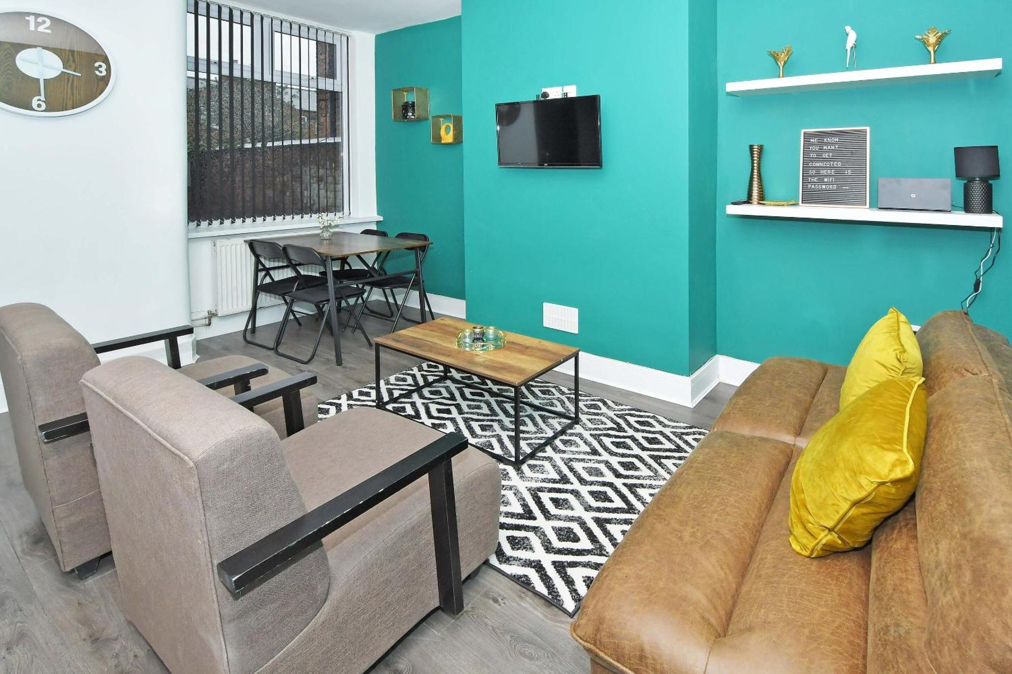 Townhouse @ 202 Walthall Street クルー エクステリア 写真