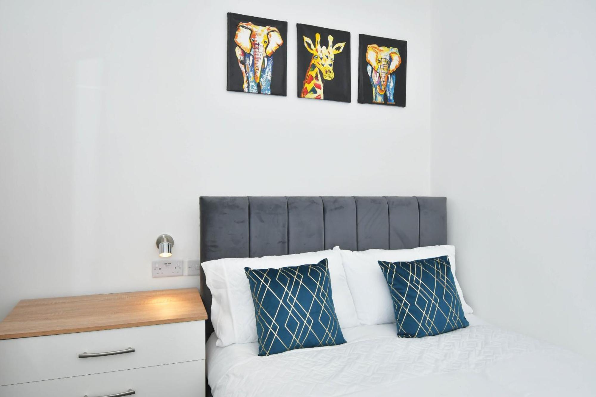 Townhouse @ 202 Walthall Street クルー 部屋 写真